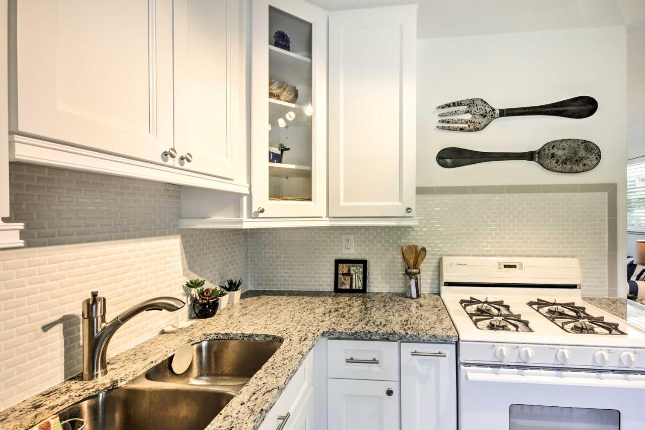 New Smyrna Beach Abode With Fire Pit, Walk To Beach! Dış mekan fotoğraf