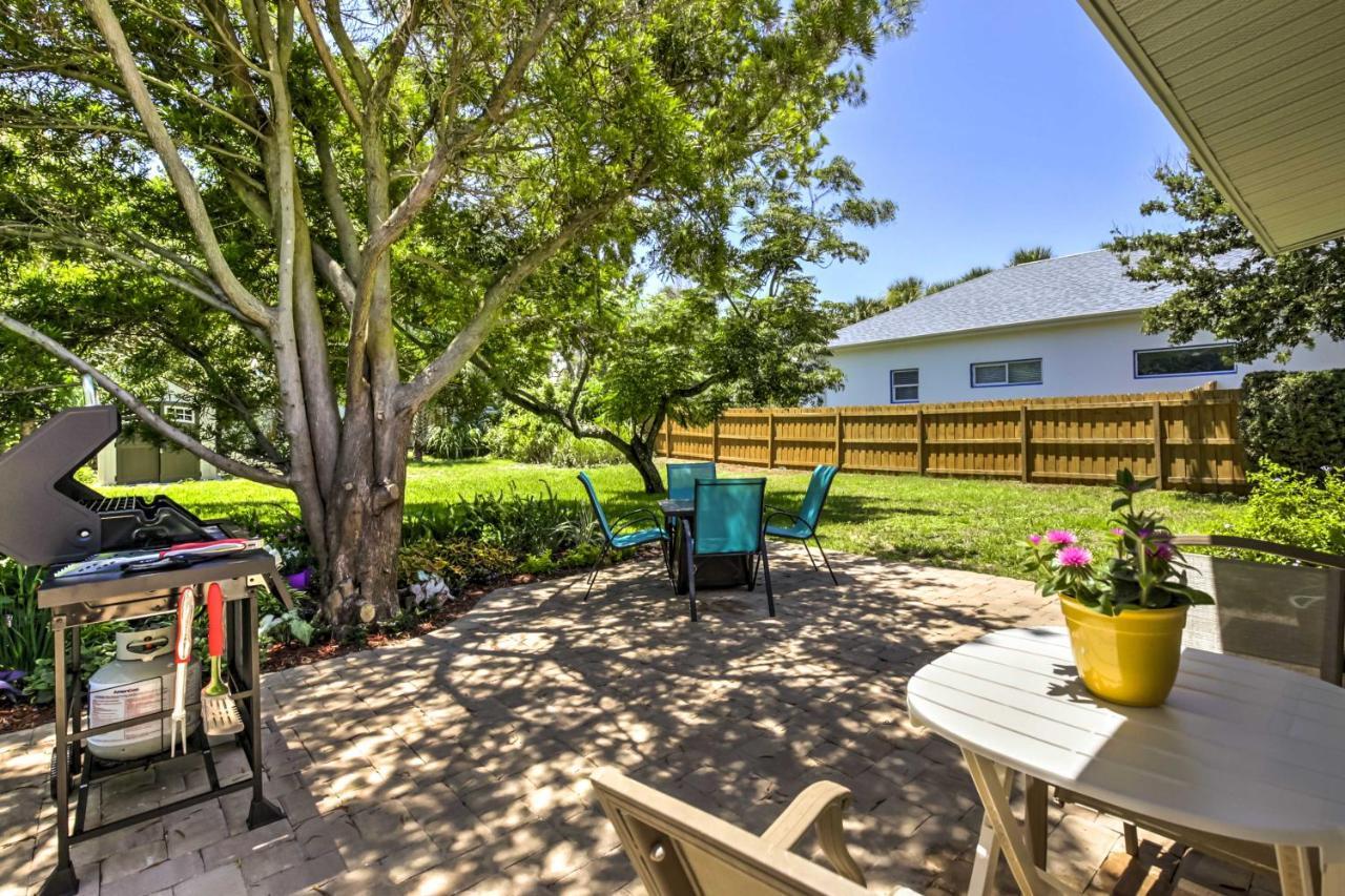 New Smyrna Beach Abode With Fire Pit, Walk To Beach! Villa Dış mekan fotoğraf