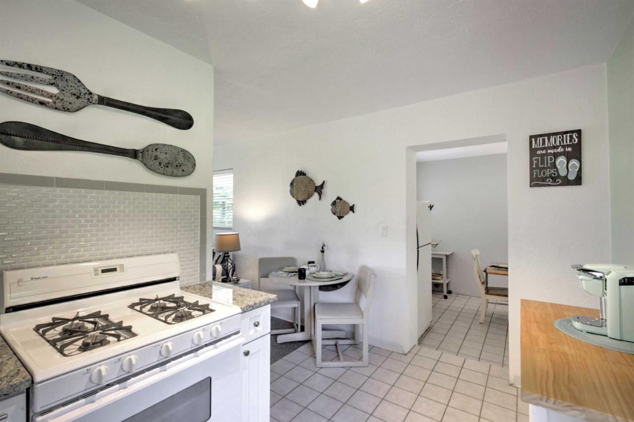 New Smyrna Beach Abode With Fire Pit, Walk To Beach! Dış mekan fotoğraf